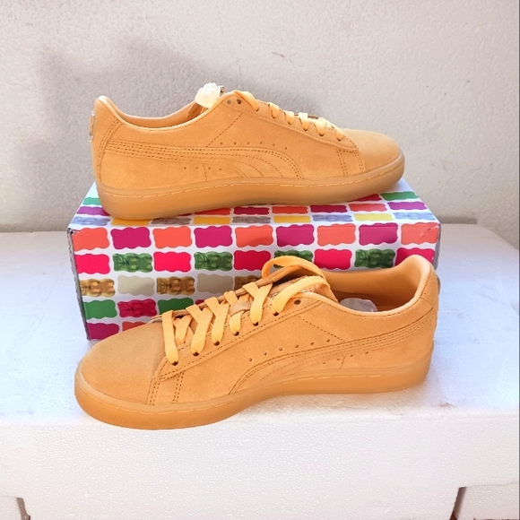 Puma - Picture 2 of 4